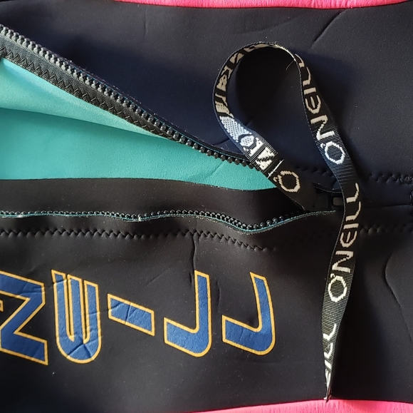 O'Neill women's front zip wetsuit - Picture 4 of 4